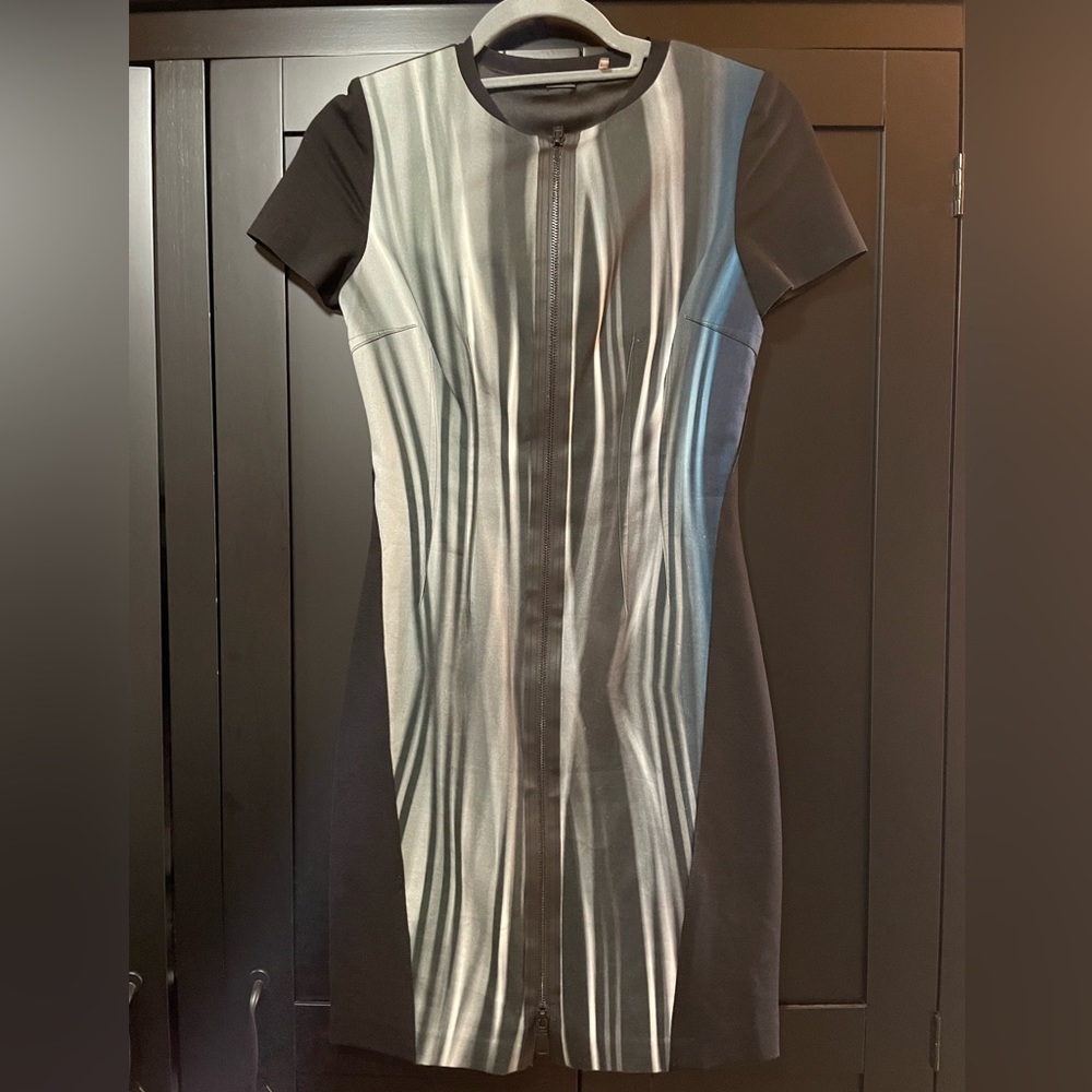 Like new Elie Tahari zip-front multicolored dress, Size 0